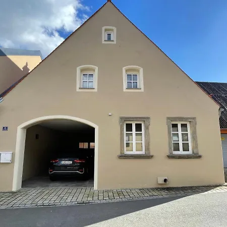 Apartment In Zentraler Lage Mit Privatparkplatz Grafenwohr Exterior photo
