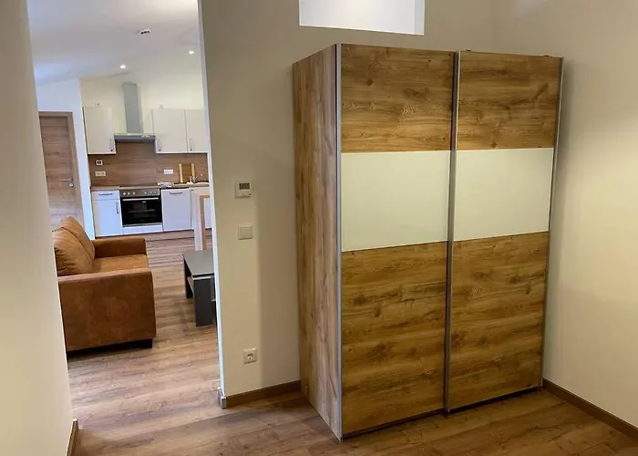 Apartment In Zentraler Lage Mit Privatparkplatz