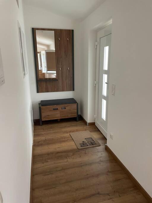In Zentraler Lage Mit Privatparkplatz Apartment Grafenwohr